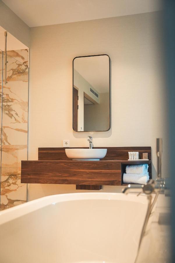 Van Der Valk Hotel Delft A4 Den Hoorn  Bagian luar foto